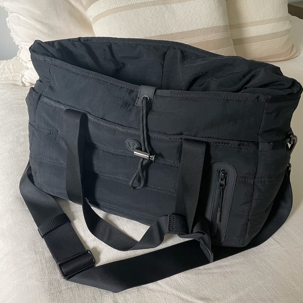 Lululemon Dash All Day Duffel